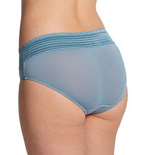 No Pinching. No Problems. Hipster with Lace Panty Smoke M