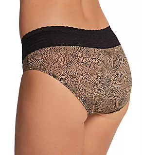 No Pinching. No Problems. Hipster with Lace Panty Toasted Almond Swirl S