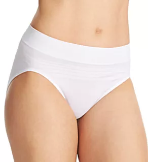 No Pinching. No Problems. Seamless Hi-Cut Panty White S